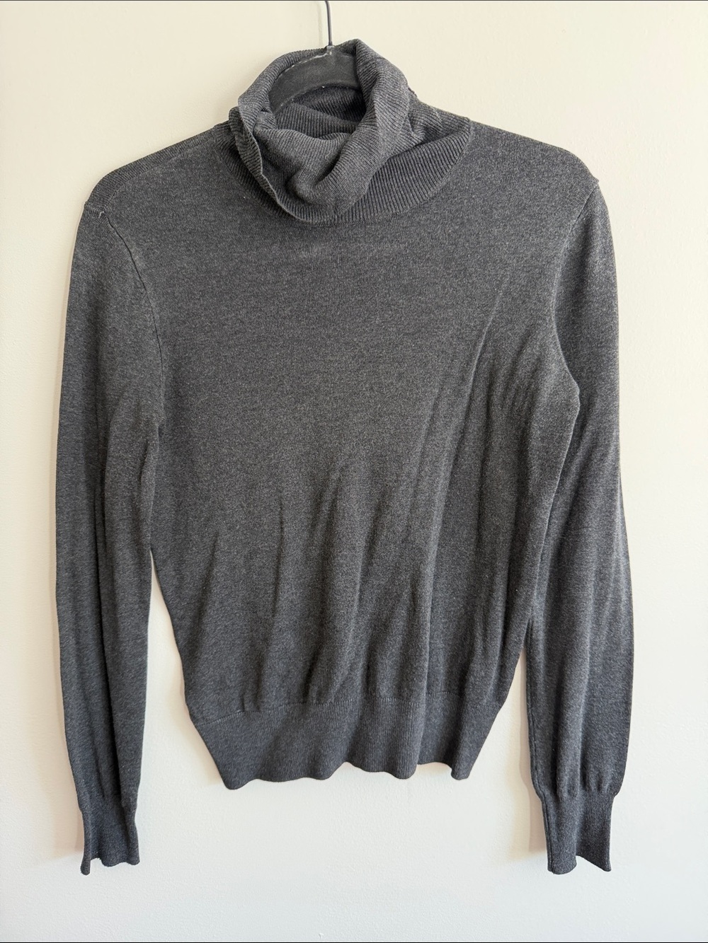 H&M Dark Gray Ribbed Turtleneck Sweater